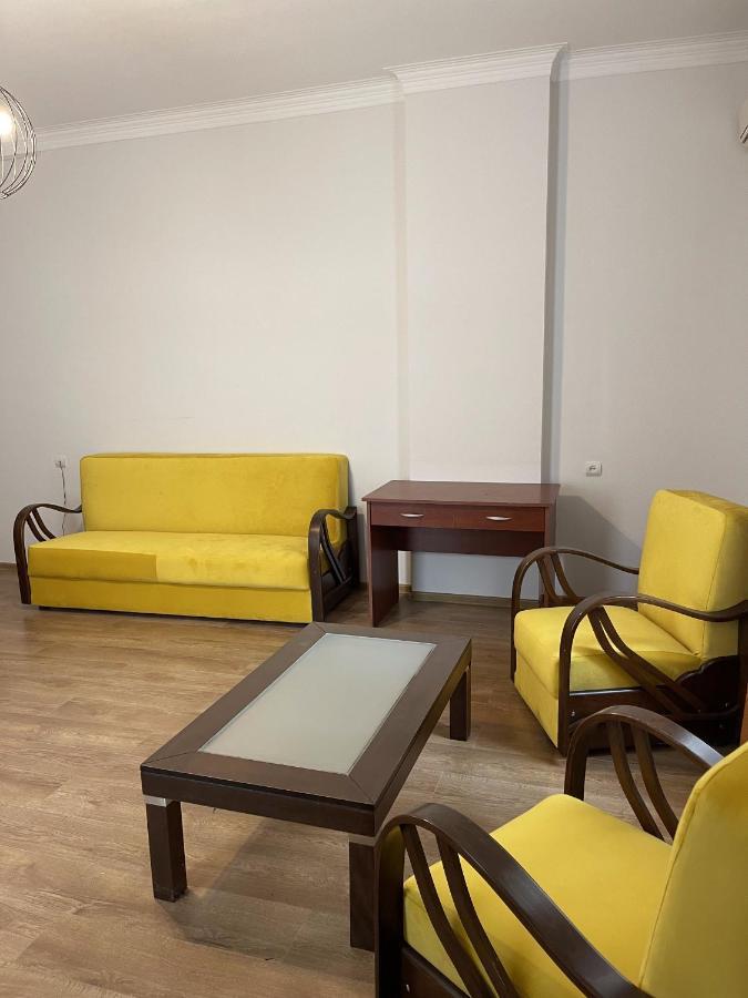 Aristocrat Hotel Tbilisi Bagian luar foto